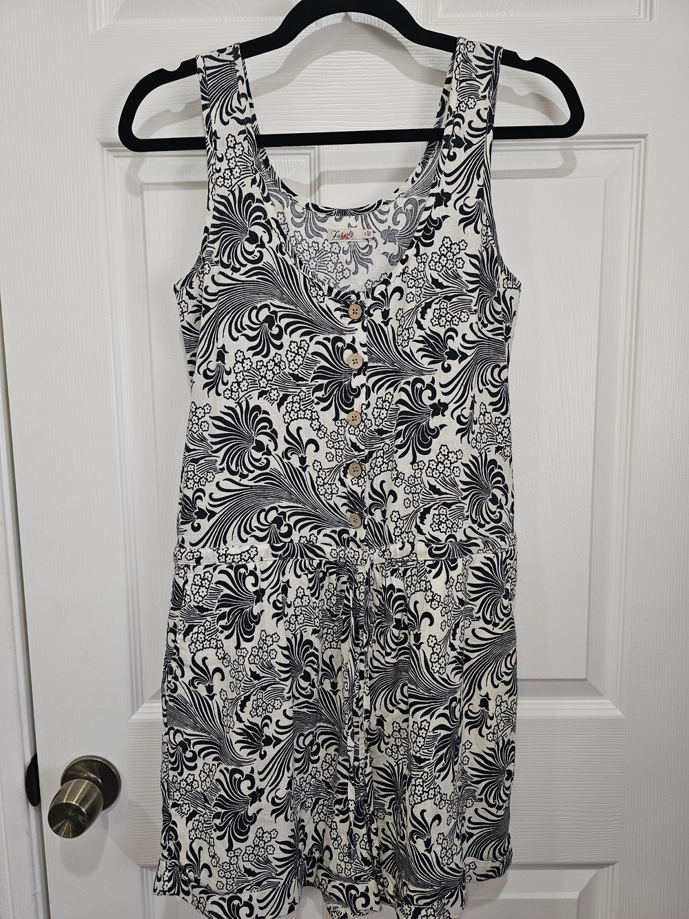 Faherty Black & White Sleeveless Button-Front Romper